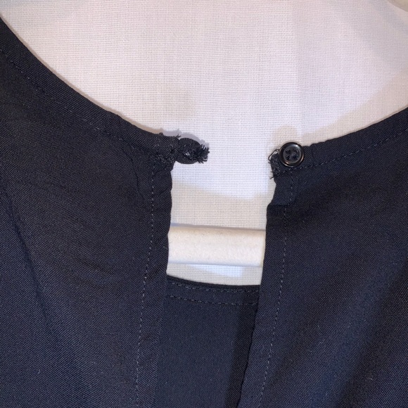 Old Navy Women’s High Neck Swing Tank Top - Picture 4 of 8